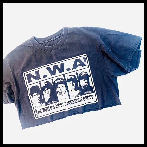 **VINTAGE** NWA CROPPED T-SHIRT! - Picture 5 of 5